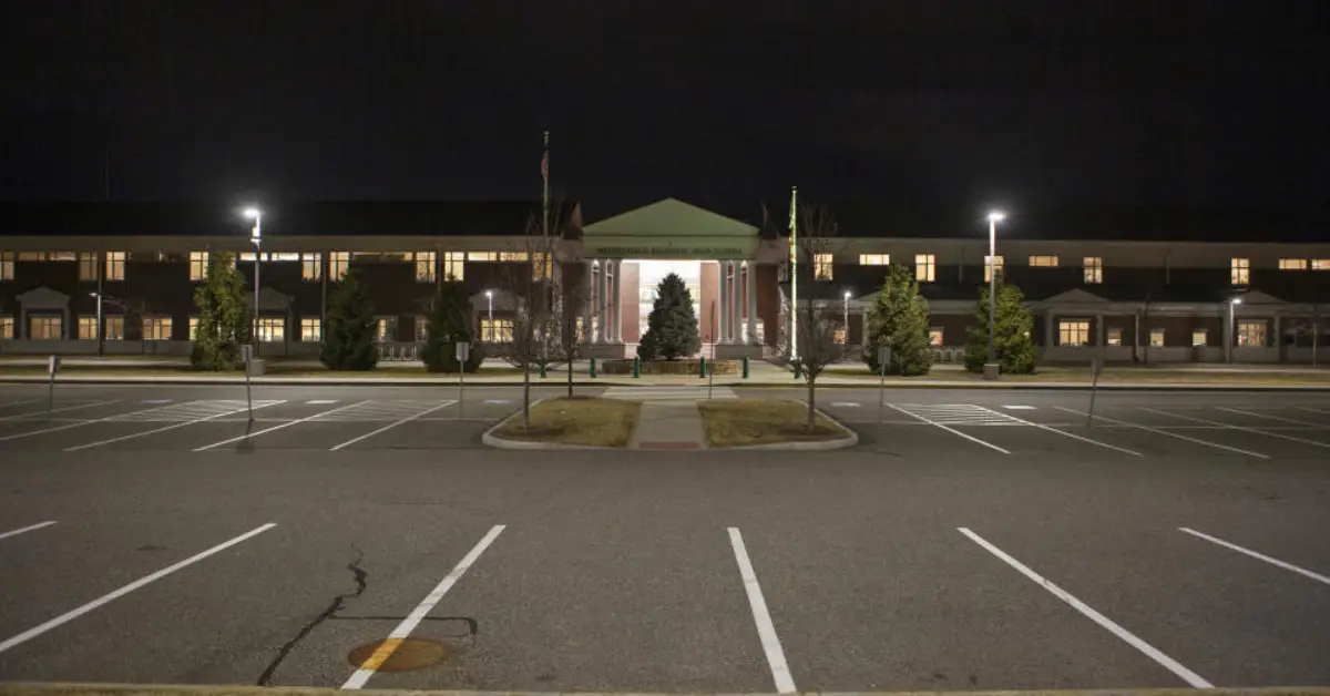 Wilbraham School Mentioned On ‘Saturday Night Live’ Due To Lighting Issue