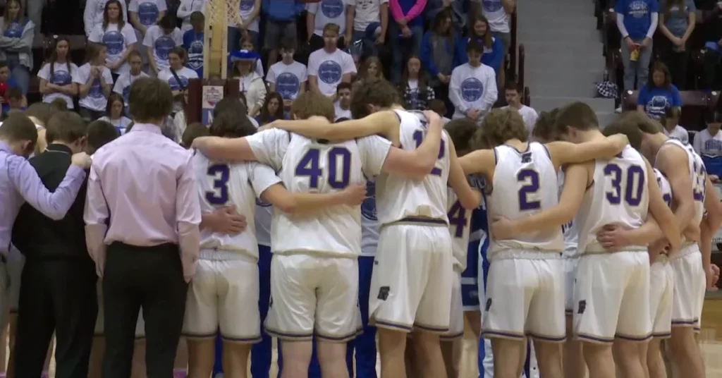 Missouri High School Basketball Teams Unite On Court After Loss Of Player