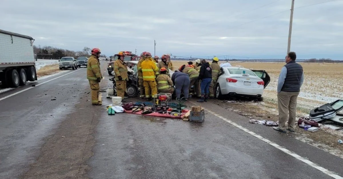 Early Morning Crash On Hwy 81 Leaves Two Drivers And A 14-Year-Old Passenger Injured