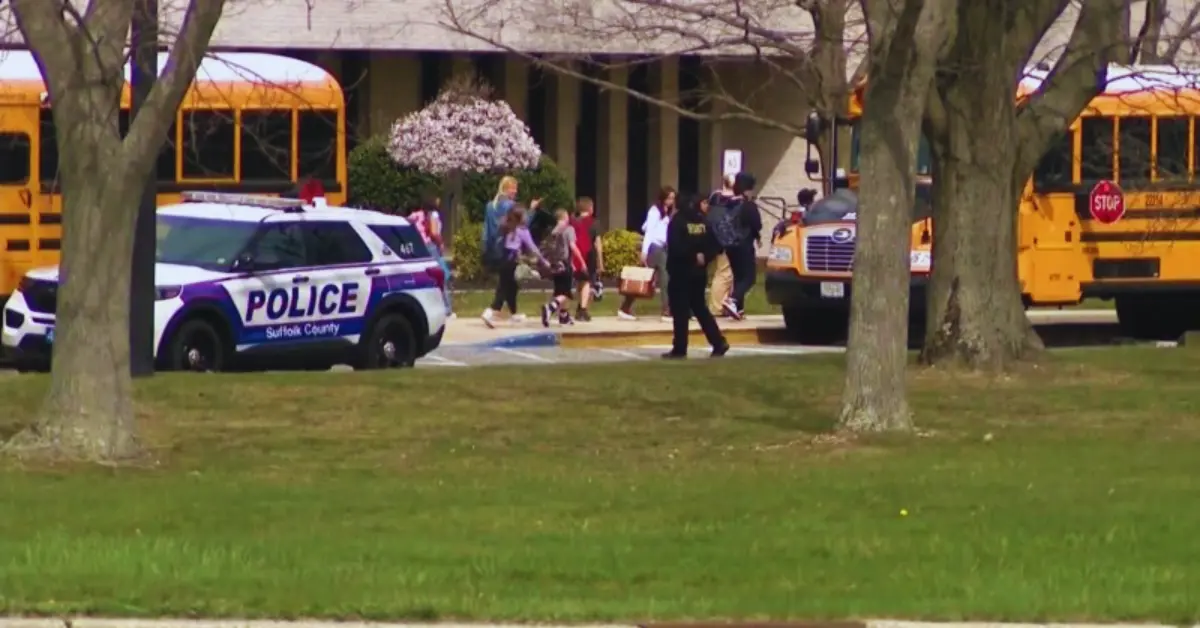 Police Officer Identified As Person With Gun On Commack School Grounds