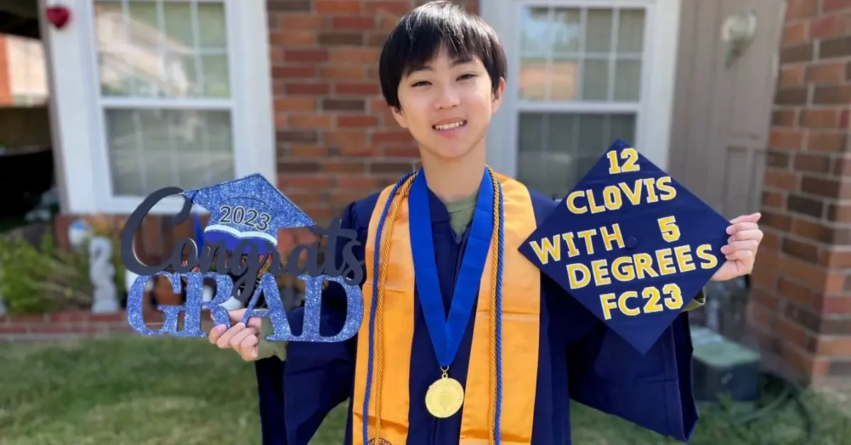 California School Sets Record As 12-Year-Old Graduates College