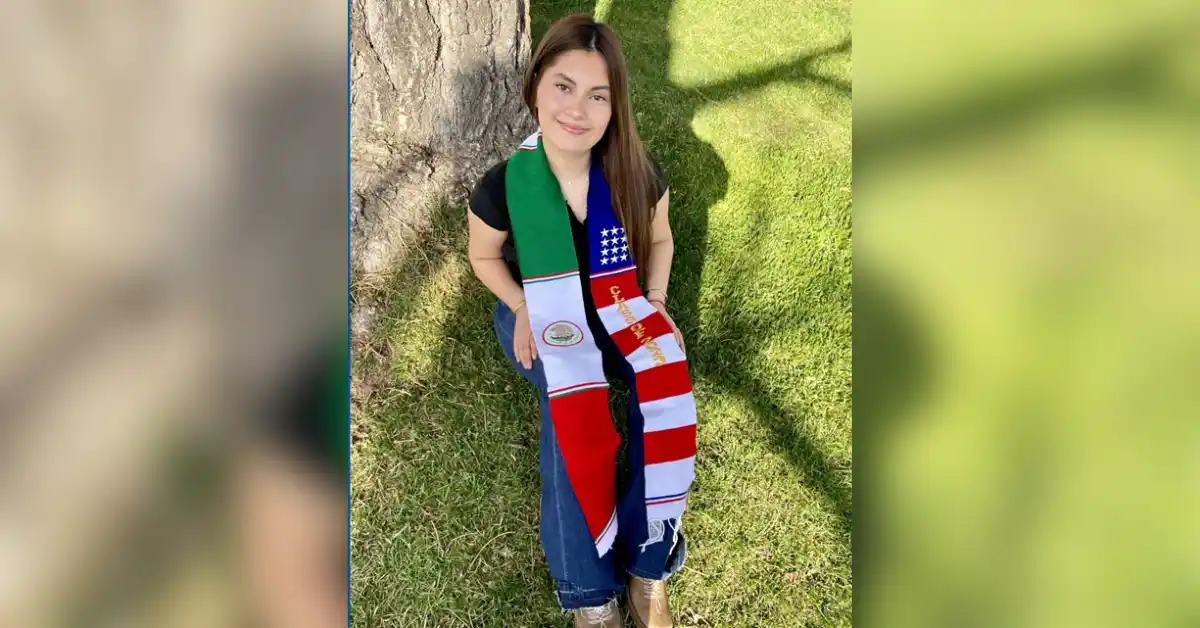 Defying School Rules: Colorado Teen Proudly Wears Mexican And US Flag Sash At Graduation