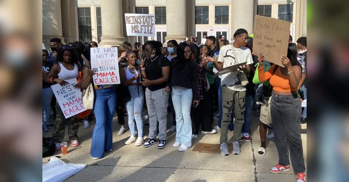 Lindblom High School Community Demands Principal's Reinstatement At School Council Meeting