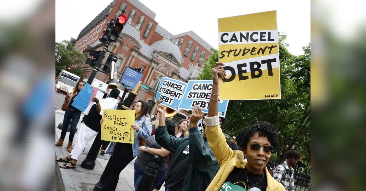 Republicans' Student Loan Debt Plan: How It Could Work