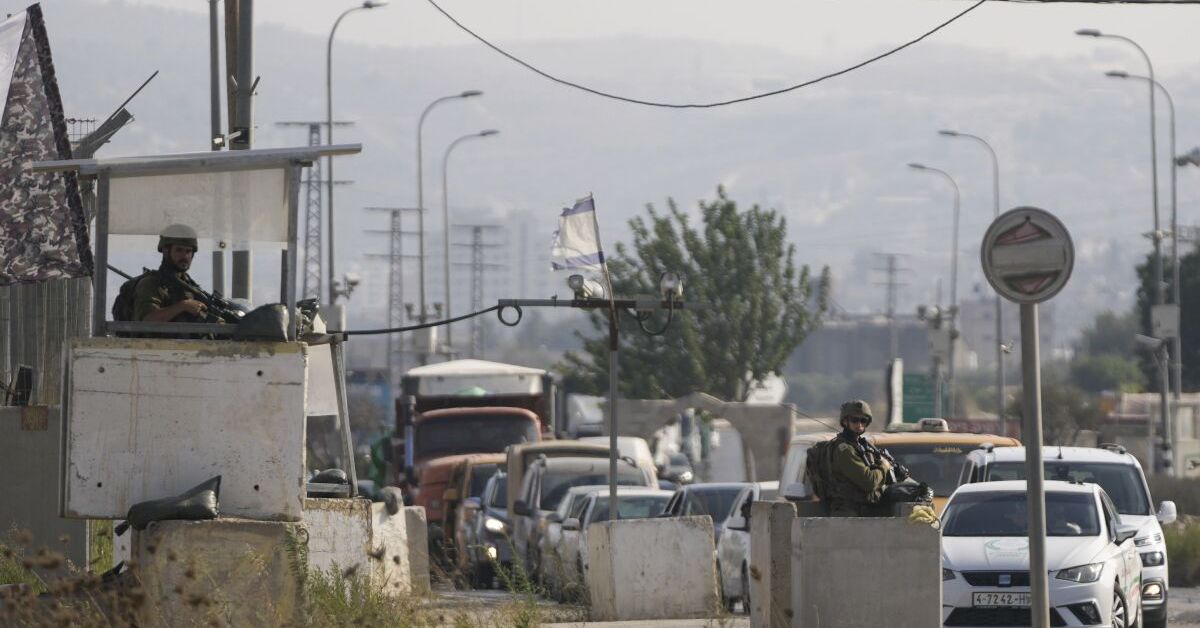 2 Israelis Killed in Suspected West Bank Car Wash Shooting By Palestinian Individuals