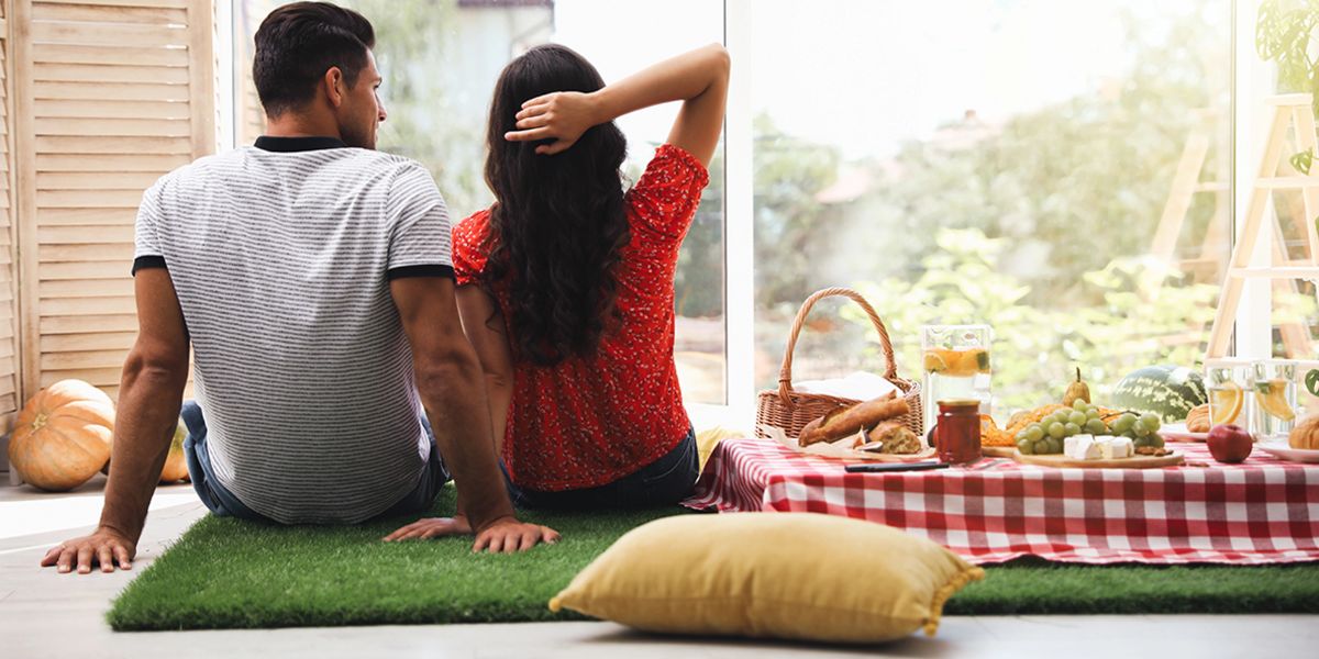 Couples Can Have An Indoor Picnic