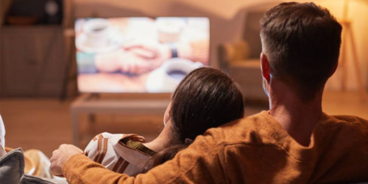 Couples Can Watch A Theatre Show